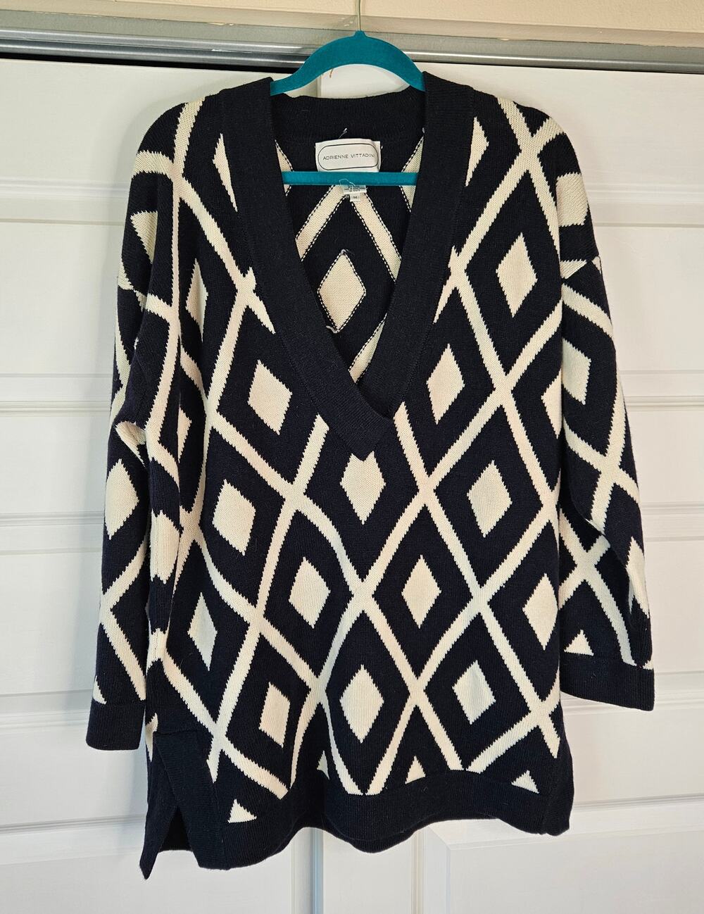 Vintage Adrienne Vittadini Lambswool Angora Diamond Oversized V-Neck Sweater M